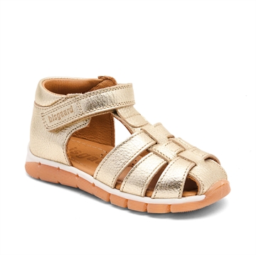 Bisgaard Billie sandaler i guld med lukket tå og fleksibel gummisål