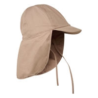 Solhat fra En Fant med nakkeskygge og bindebånd i beige farve